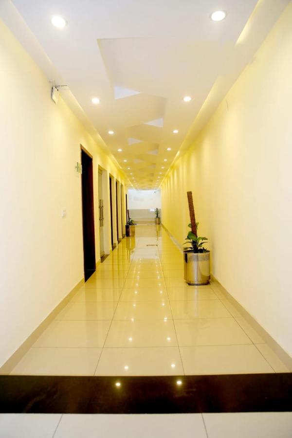 Hotel Noor Plaza Лахор Экстерьер фото