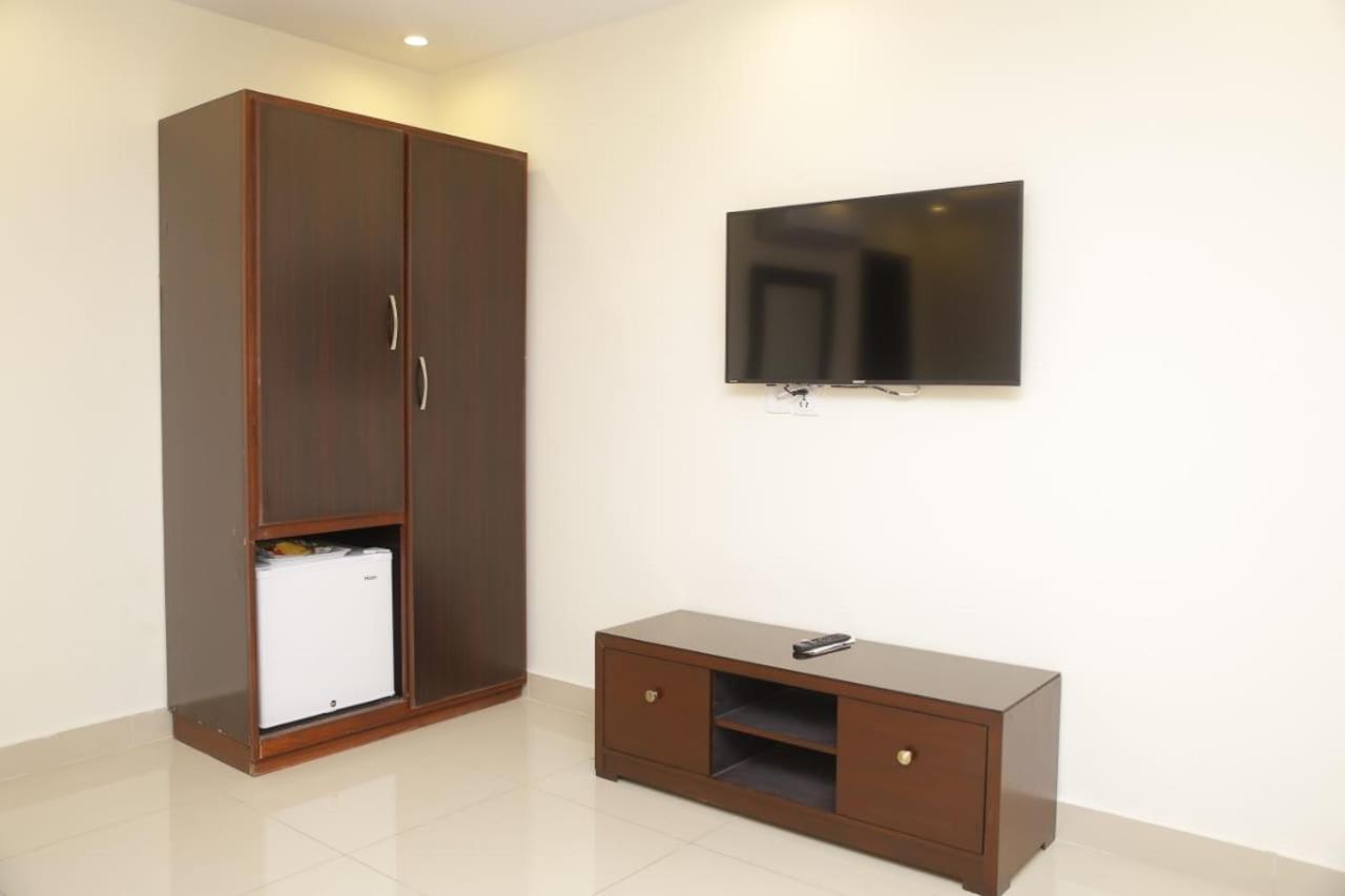 Hotel Noor Plaza Лахор Экстерьер фото