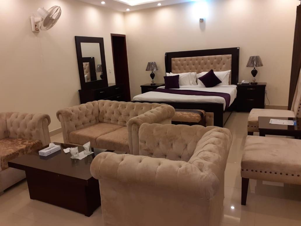 Hotel Noor Plaza Лахор Номер фото