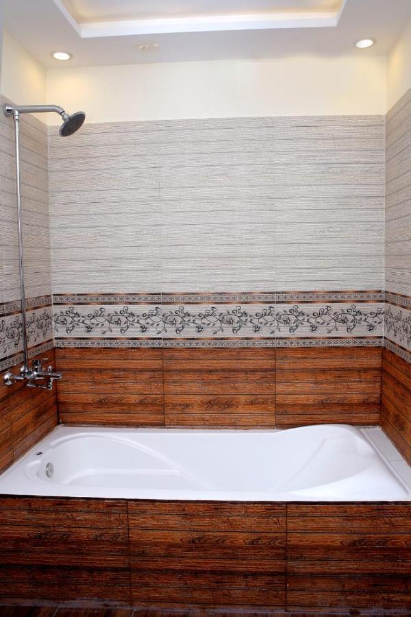 Hotel Noor Plaza Лахор Экстерьер фото